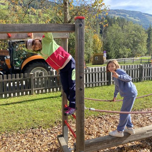 Am Spielplatz